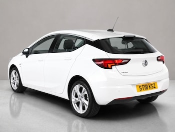 Used Vauxhall Astra 2018 for sale - 79394342: Photo