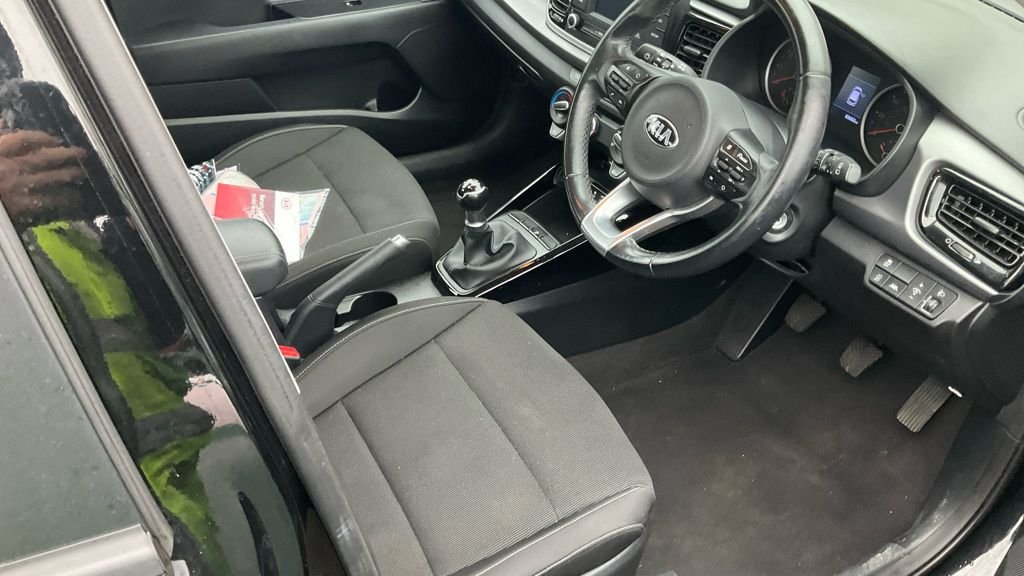 Used Kia Rio 2018 for sale - 77850376: Photo 2