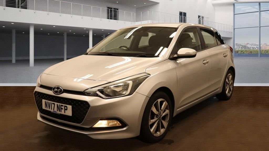 Used Hyundai i20 2017 for sale - 76367615: Photo 3