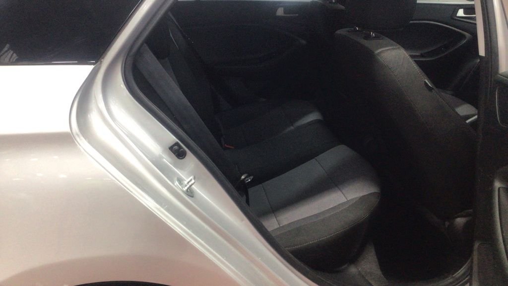 Used Hyundai i20 2017 for sale - 76367615: Photo 8