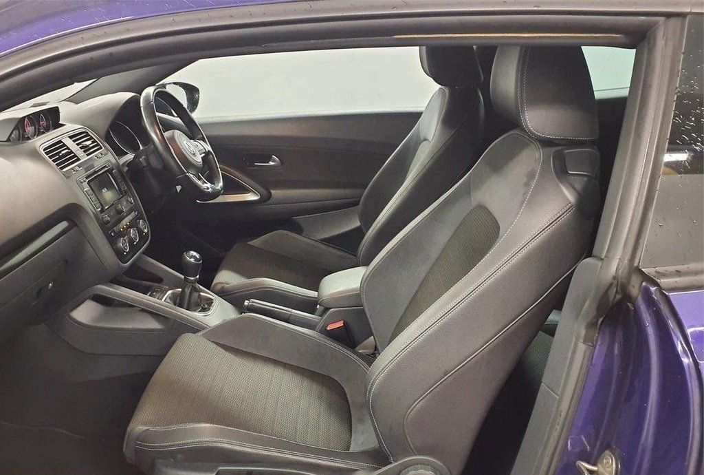 Used Volkswagen Scirocco 2015 for sale - 76973451: Photo 9