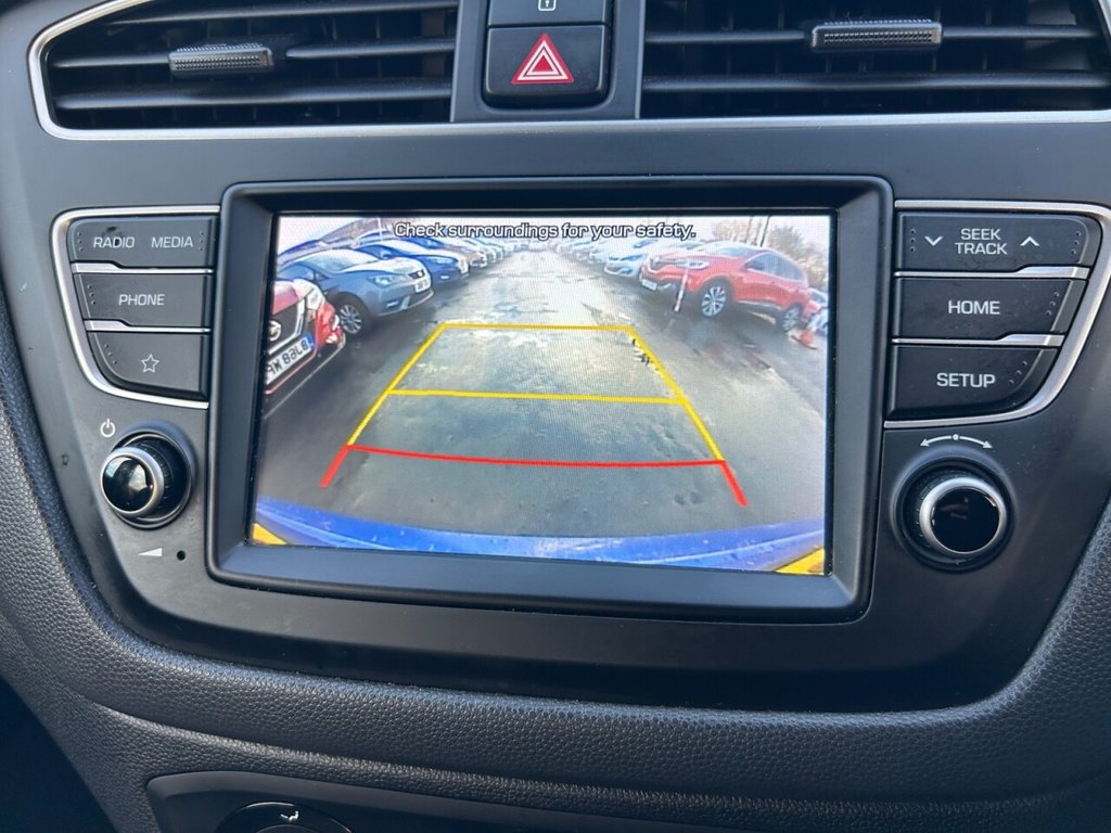 Used Hyundai i20 2018 for sale - 77236592: Photo 14