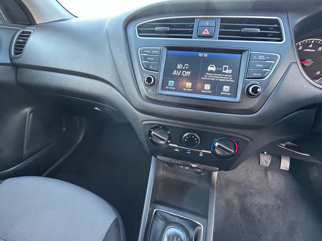 Used Hyundai i20 2018 for sale - 77236592: Photo 20