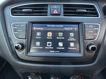 Used Hyundai i20 2018 for sale - 77236592: Photo