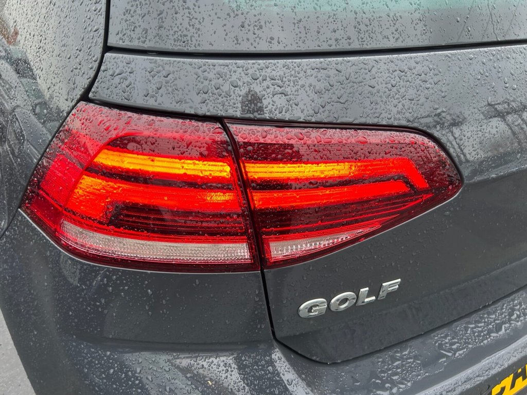 Used Volkswagen Golf 2018 for sale - 77498906: Photo 31