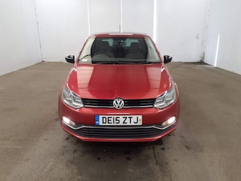 Used Volkswagen Polo 2015 for sale - 75960857: Photo