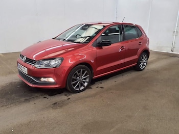 Used Volkswagen Polo 2015 for sale - 75960857: Photo