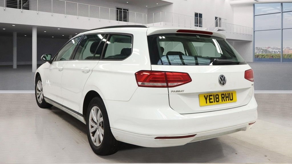 Used Volkswagen Passat 2018 for sale - 76470354: Photo 3