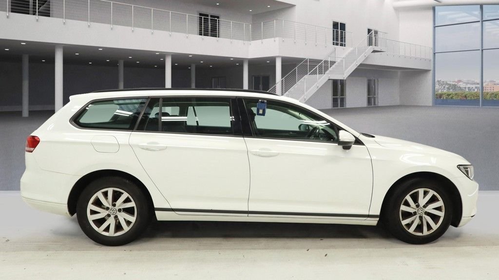 Used Volkswagen Passat 2018 for sale - 76470354: Photo 5