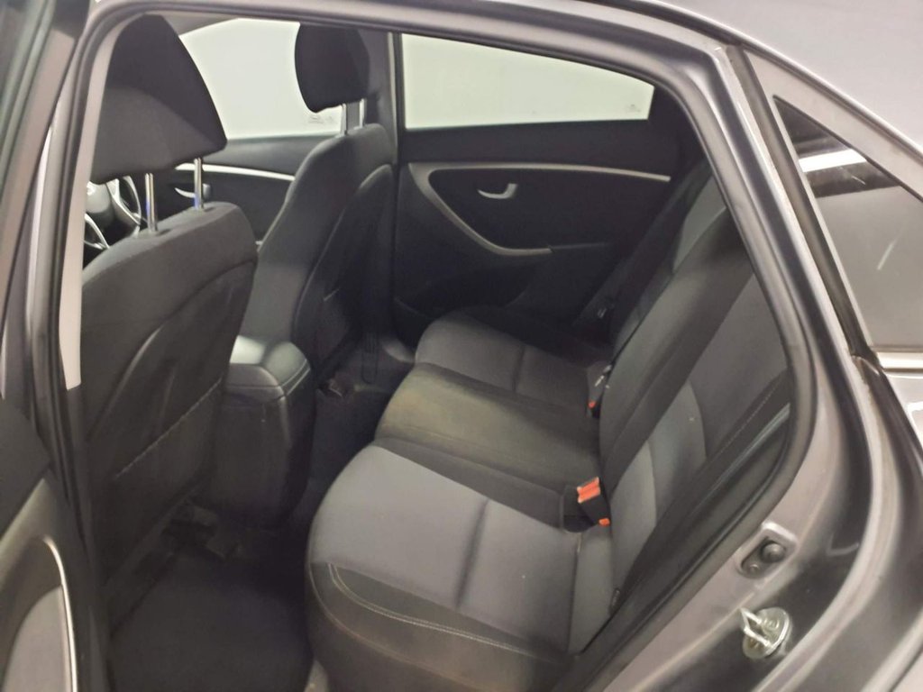 Used Hyundai i30 2014 for sale - 77027338: Photo 8