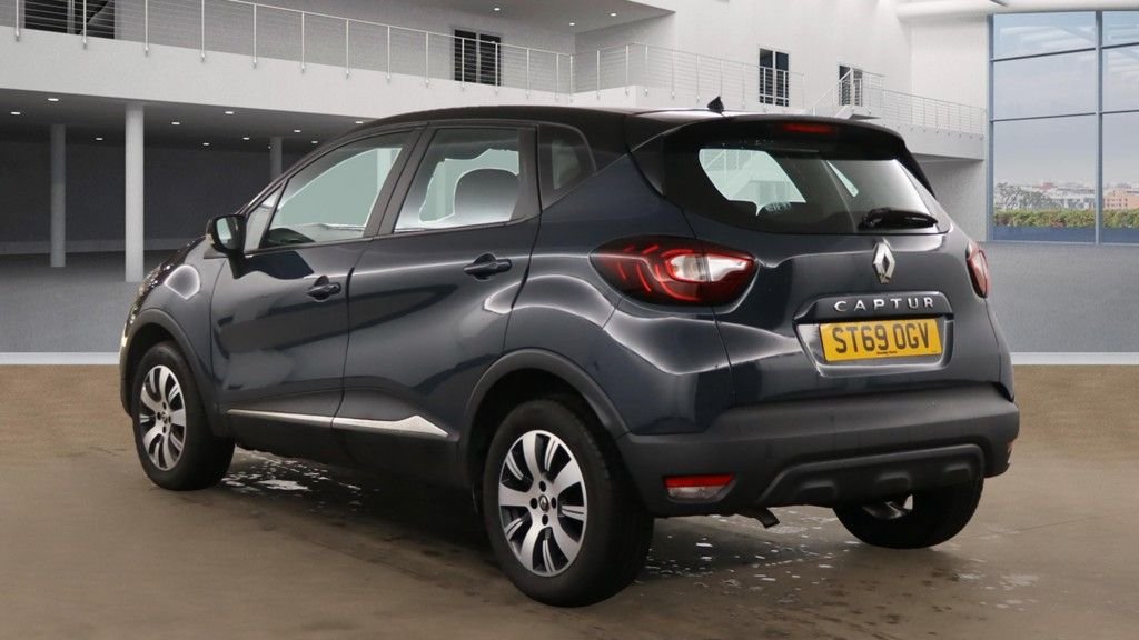 Used Renault Captur 2019 for sale - 76406978: Photo 3