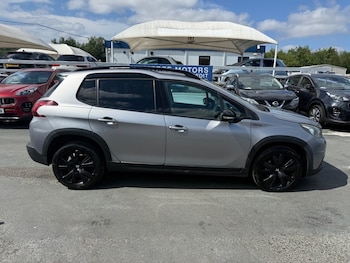 Used Peugeot 2008 2017 for sale - 79300390: Photo