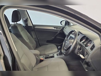 Used Volkswagen Golf 2015 for sale - 77719880: Photo