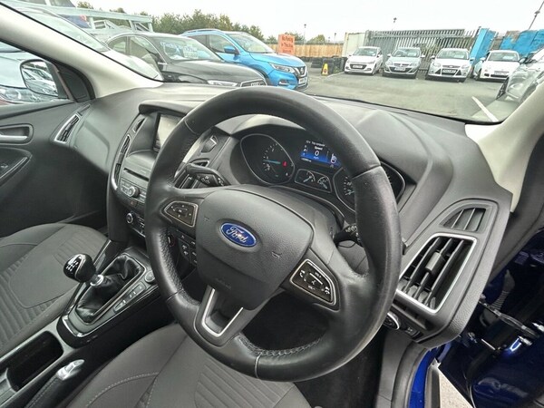 Used Ford Focus 2016 for sale - 76092835: Photo 2
