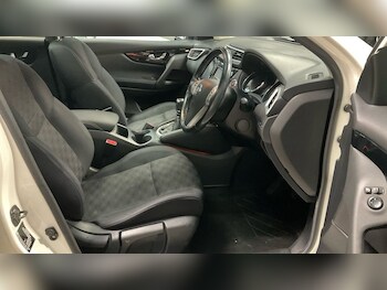 Used Nissan Qashqai 2017 for sale - 77557895: Photo