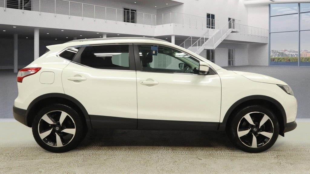 Used Nissan Qashqai 2017 for sale - 77557895: Photo 6