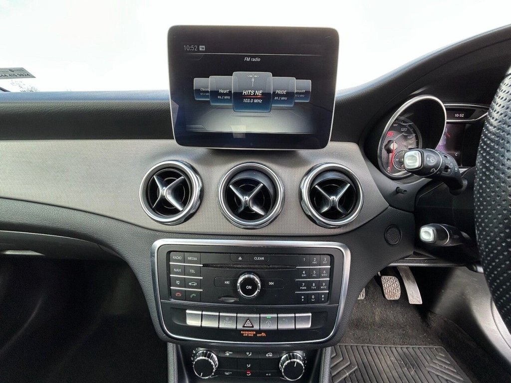 Used Mercedes-Benz GLA 2018 for sale - 76367558: Photo 44