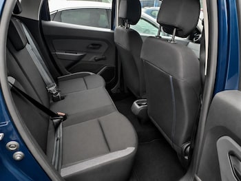 Used Dacia Duster 2018 for sale - 79244832: Photo