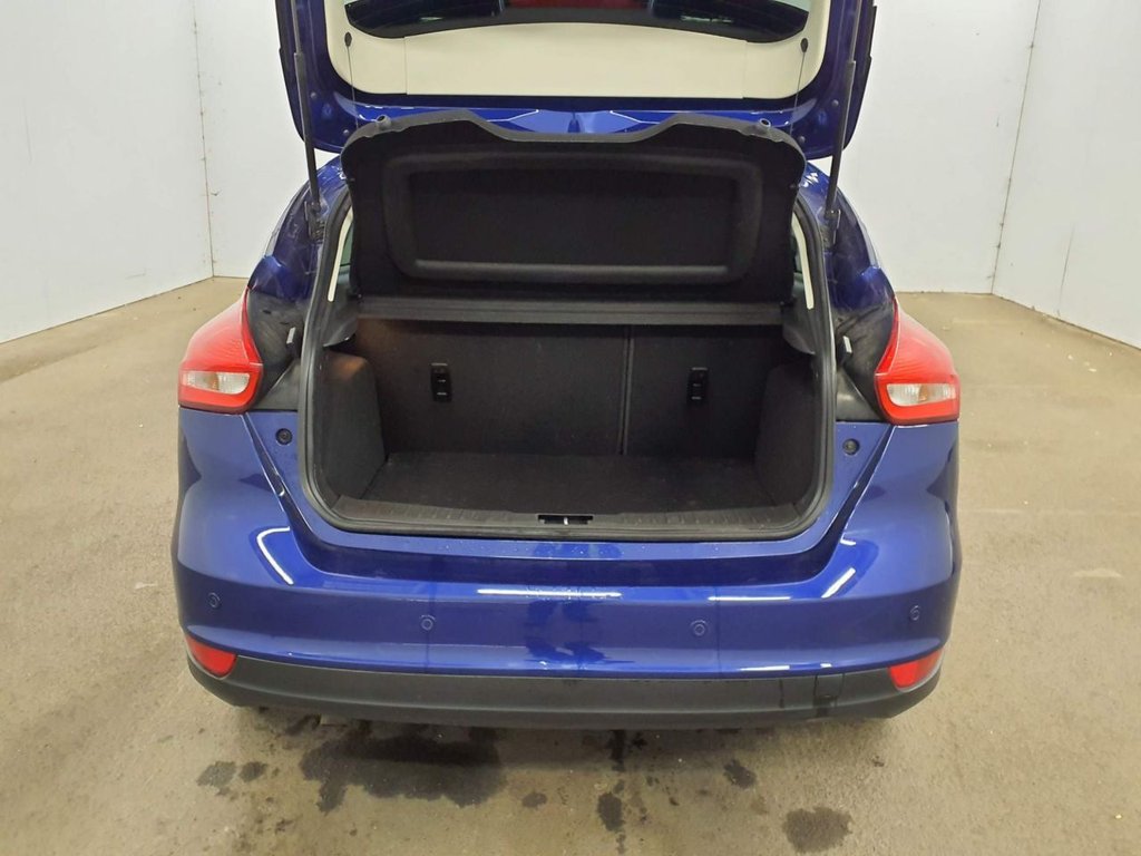 Used Ford Focus 2017 for sale - 76396209: Photo 7