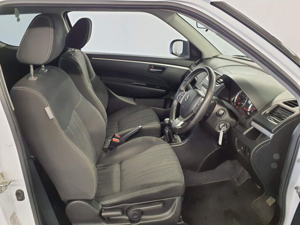 Used Suzuki Swift 2016 for sale - 77905370: Photo 2