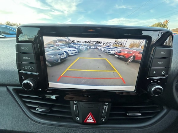 Used Hyundai i30 2018 for sale - 76069145: Photo 14