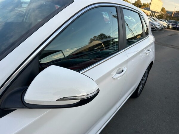Used Hyundai i30 2018 for sale - 76069145: Photo 24