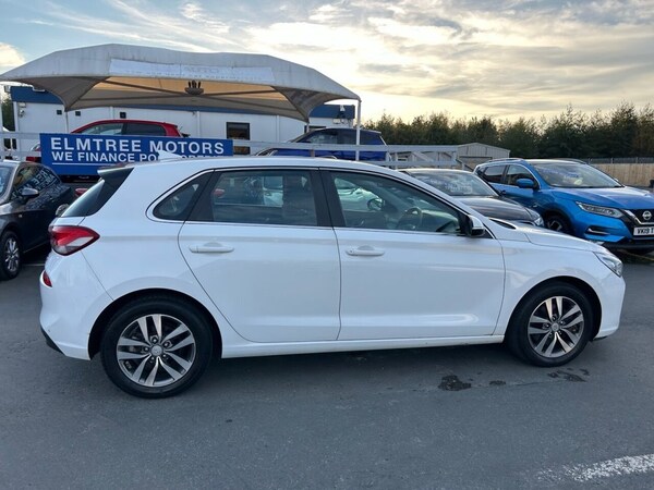 Used Hyundai i30 2018 for sale - 76069145: Photo 49