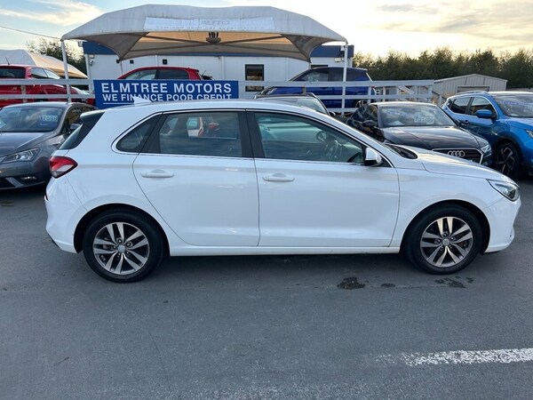 Used Hyundai i30 2018 for sale - 76069145: Photo 50