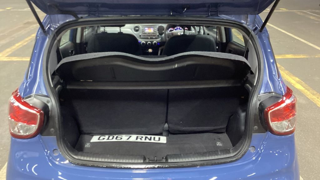 Used Hyundai i10 2018 for sale - 77557910: Photo 7