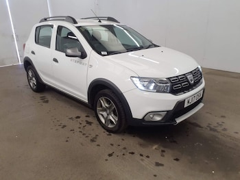 Used Dacia Sandero Stepway 2017 for sale - 78758002: Photo