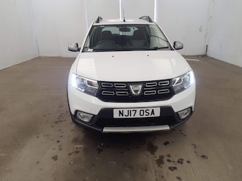 Used Dacia Sandero Stepway 2017 for sale - 78758002: Photo