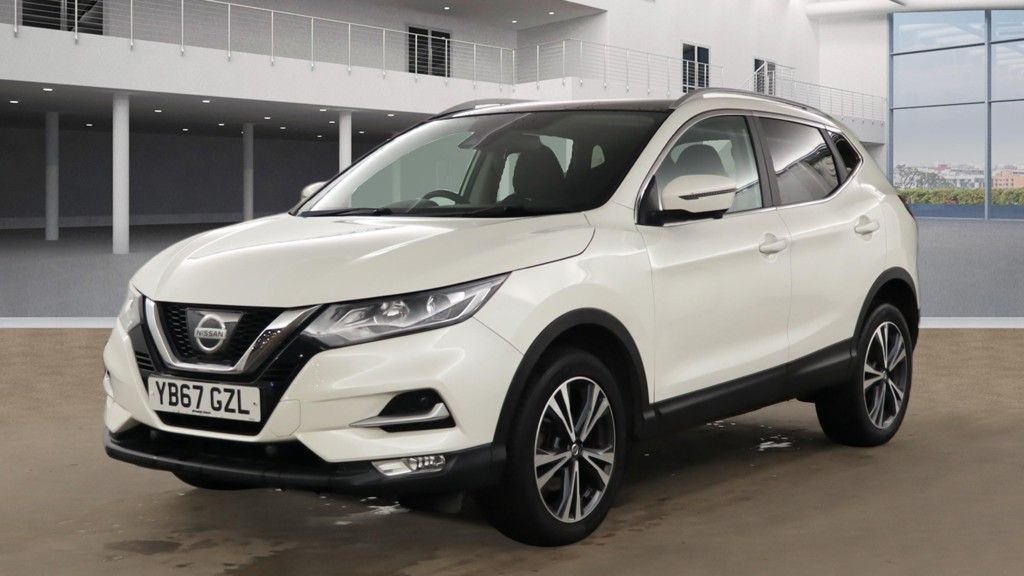 Used Nissan Qashqai 2017 for sale - 77356416: Photo 2