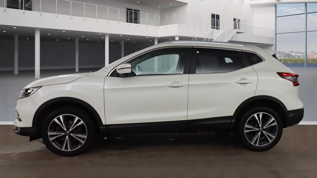 Used Nissan Qashqai 2017 for sale - 77356416: Photo 6