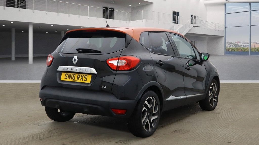 Used Renault Captur 2016 for sale - 77780535: Photo 4