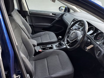 Used Volkswagen Golf 2018 for sale - 79550498: Photo