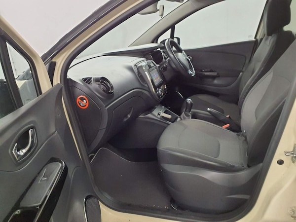 Used Renault Captur 2016 for sale - 76223572: Photo 4