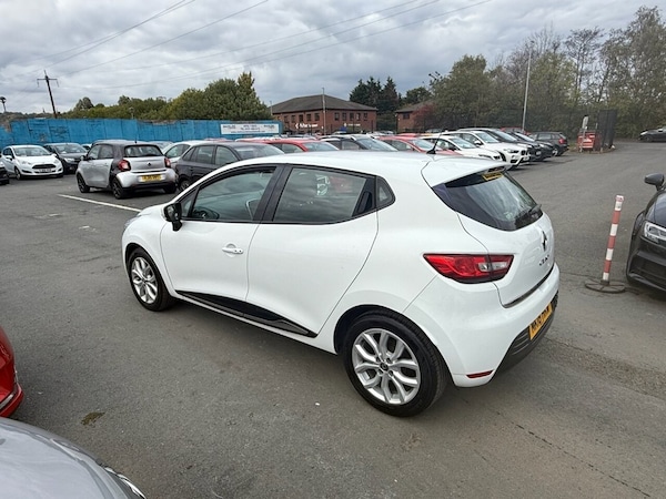 Used Renault Clio 2018 for sale - 76039854: Photo 23