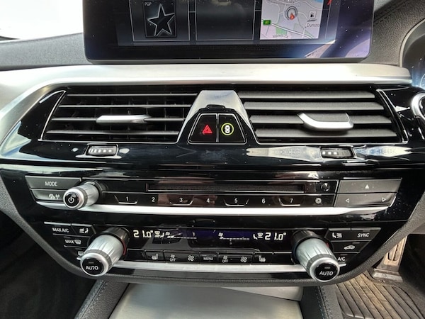 Used BMW 5 Series 2018 for sale - 76291218: Photo 44