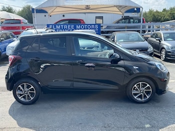 Used Hyundai i10 2018 for sale - 75487269: Photo