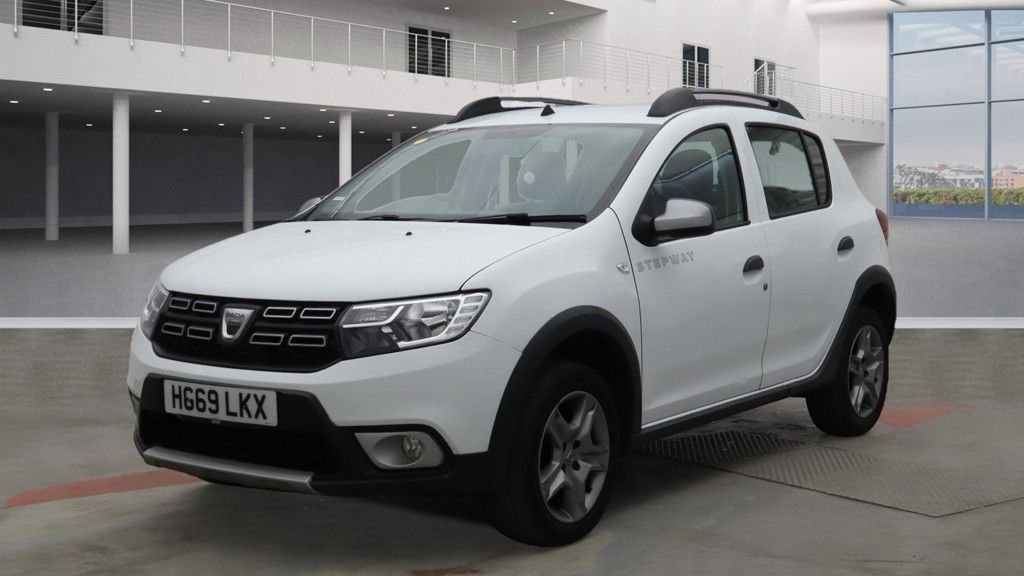 Used Dacia Sandero Stepway 2019 for sale - 76454360: Photo 2