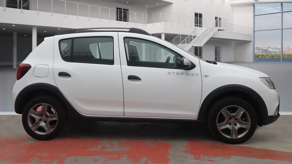 Used Dacia Sandero Stepway 2019 for sale - 76454360: Photo 5