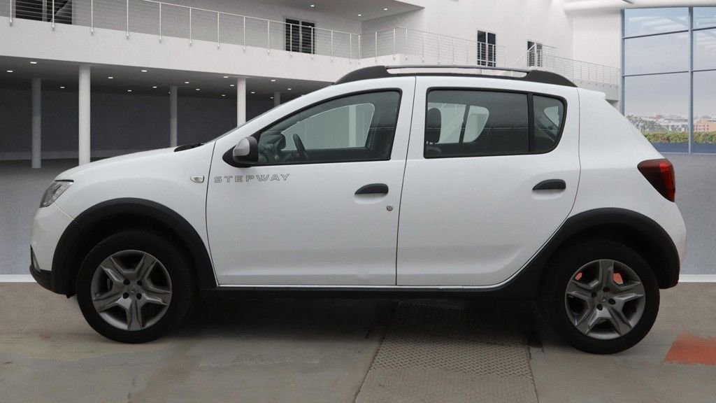 Used Dacia Sandero Stepway 2019 for sale - 76454360: Photo 6