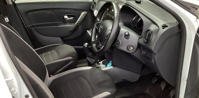 Used Dacia Sandero Stepway 2019 for sale - 76454360: Photo 8