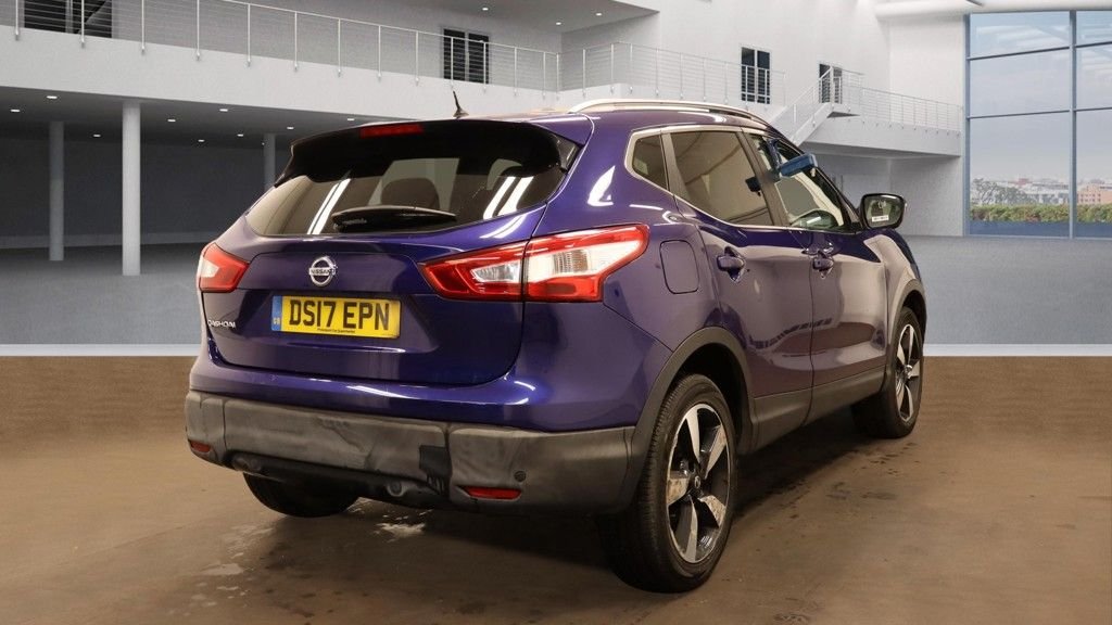 Used Nissan Qashqai 2017 for sale - 76323338: Photo 4