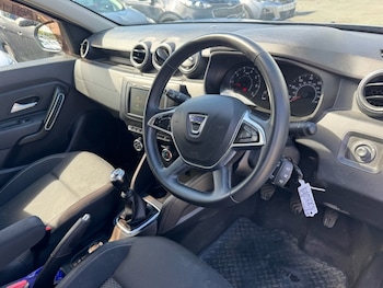 Used Dacia Duster 2019 for sale - 79103423: Photo