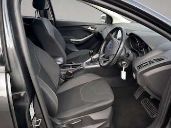 Used Ford Focus 2017 for sale - 79244865: Photo