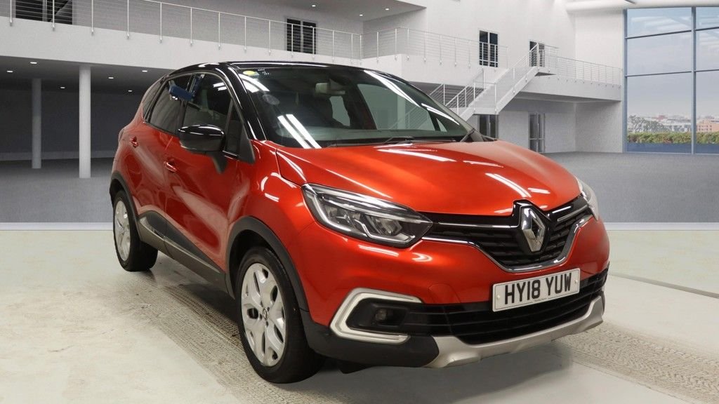 Used Renault Captur 2018 for sale - 76510215: Photo 1