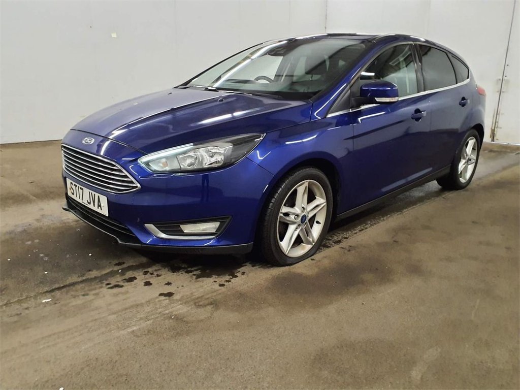 Used Ford Focus 2017 for sale - 76867847: Photo 4