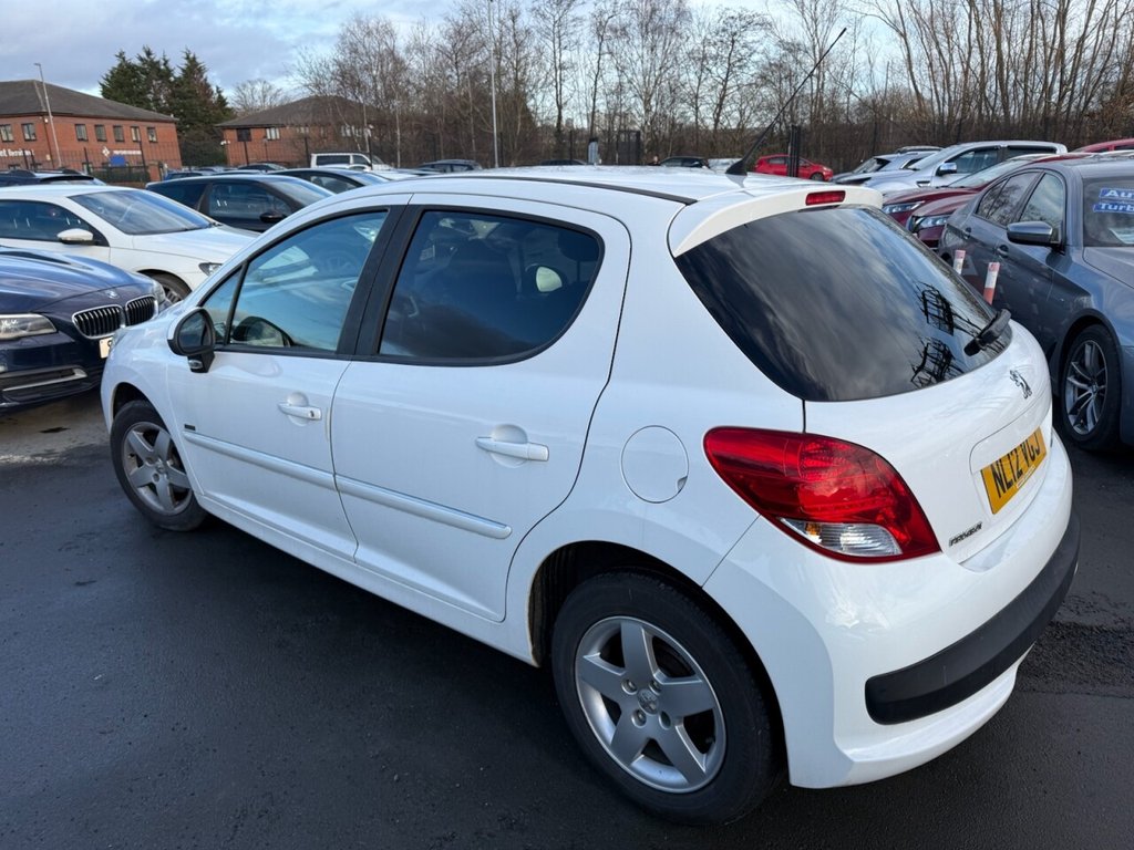 Used Peugeot 207 2012 for sale - 77212470: Photo 8