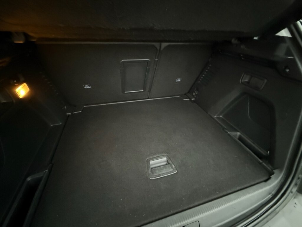 Used Peugeot 3008 2018 for sale - 76883540: Photo 32